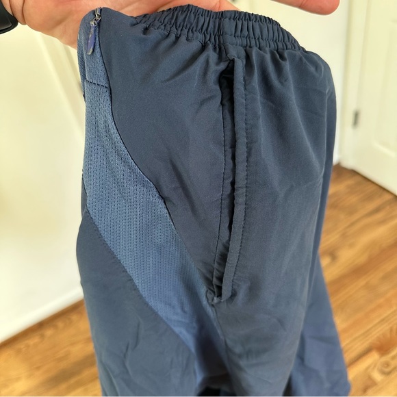 Men’s Nike Running Shorts Size L, 7” inseam - Picture 5 of 5